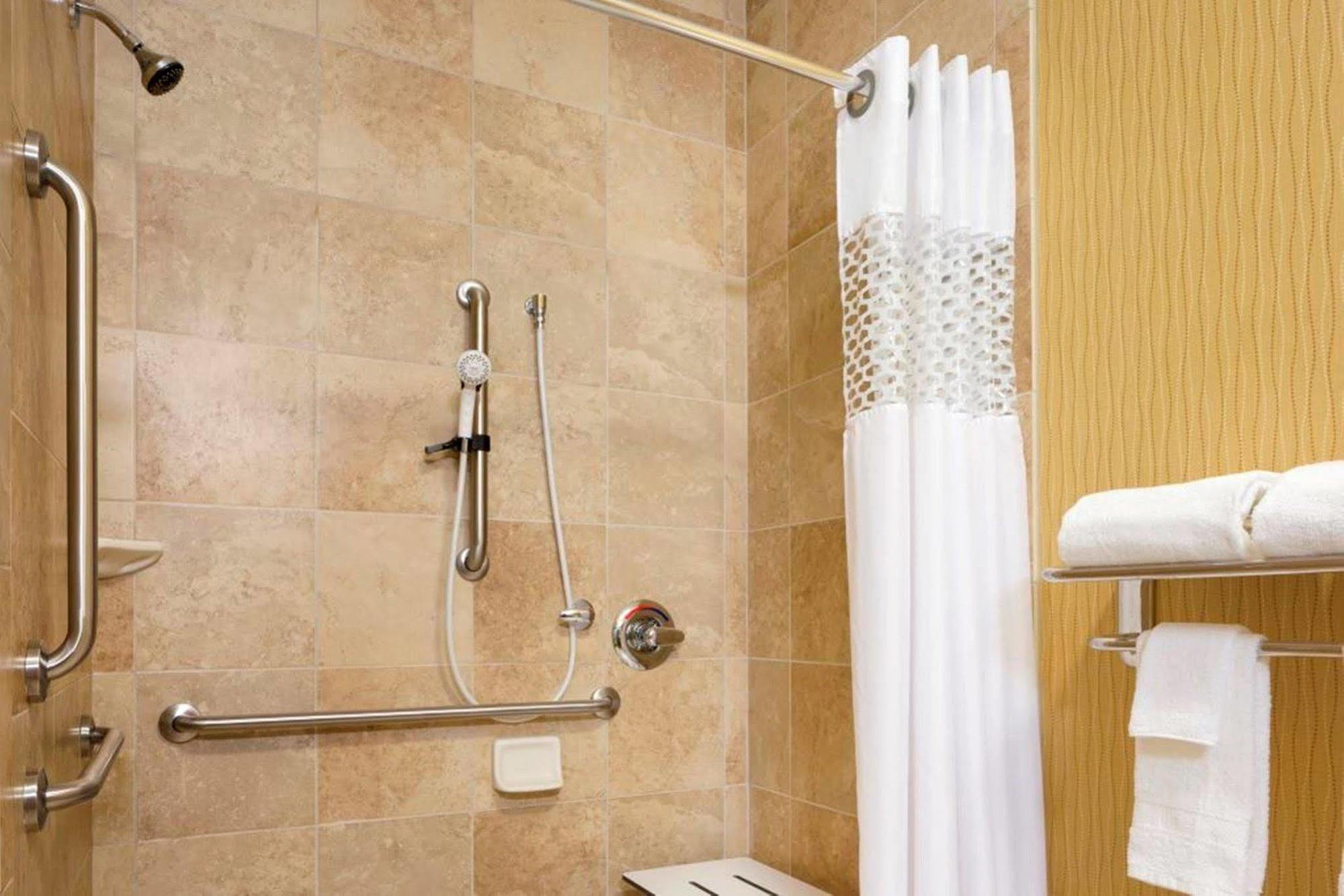 Hampton Inn Akron-Fairlawn Montrose Exterior foto